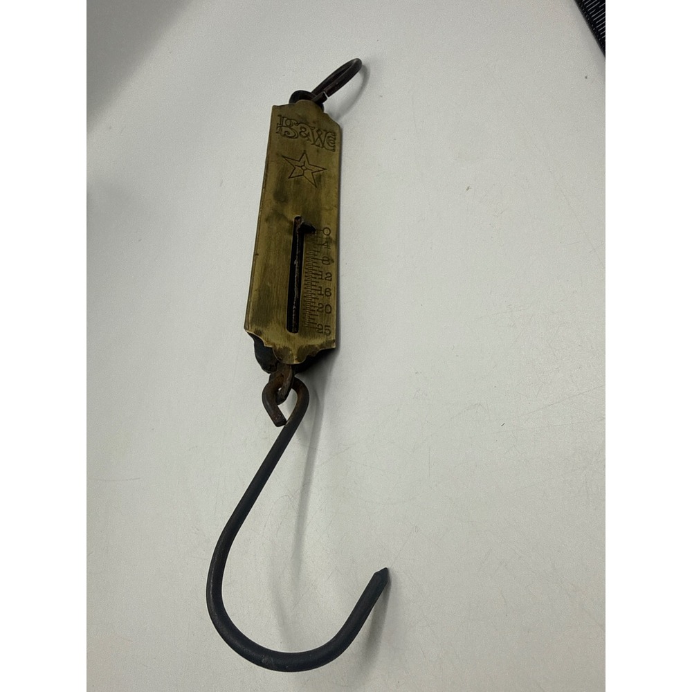 Vintage B&W Co Brass Spring Balance Pocket Scale 25lb Capacity Hanging Hook Star